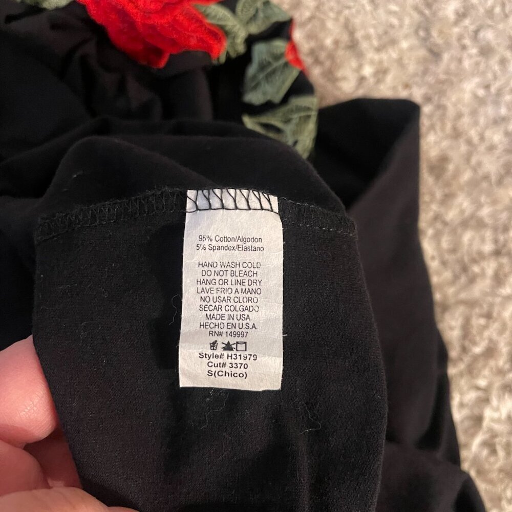 Windsor Black Hoodie with Red Rose Embroidered Hood NWOT - Picture 8 of 8
